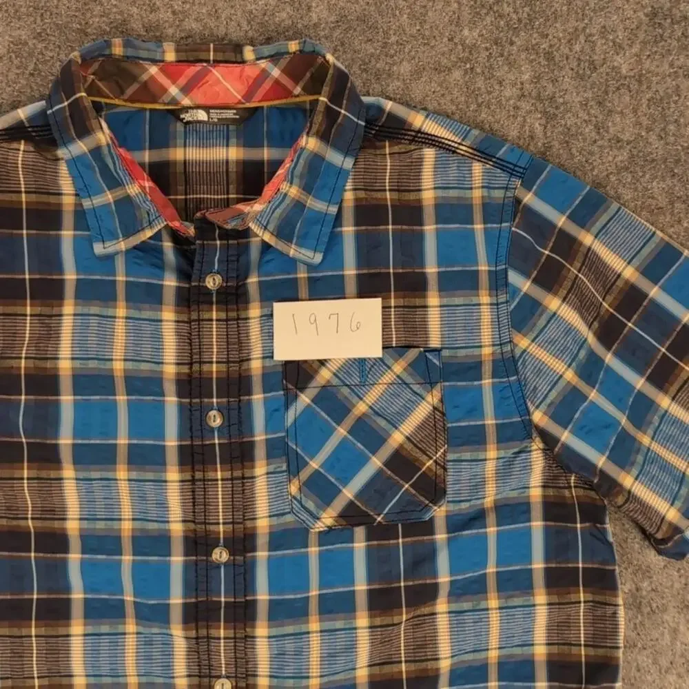 The North Face Shirt Mens Large Blue Plaid Button Up Short Sleeve Casual Outdoor